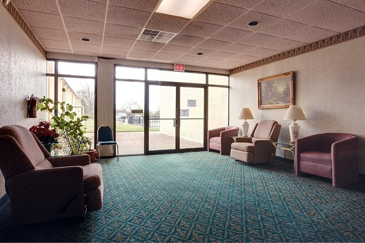 Americas Best Value Inn Marshall Bel Air Екстериор снимка